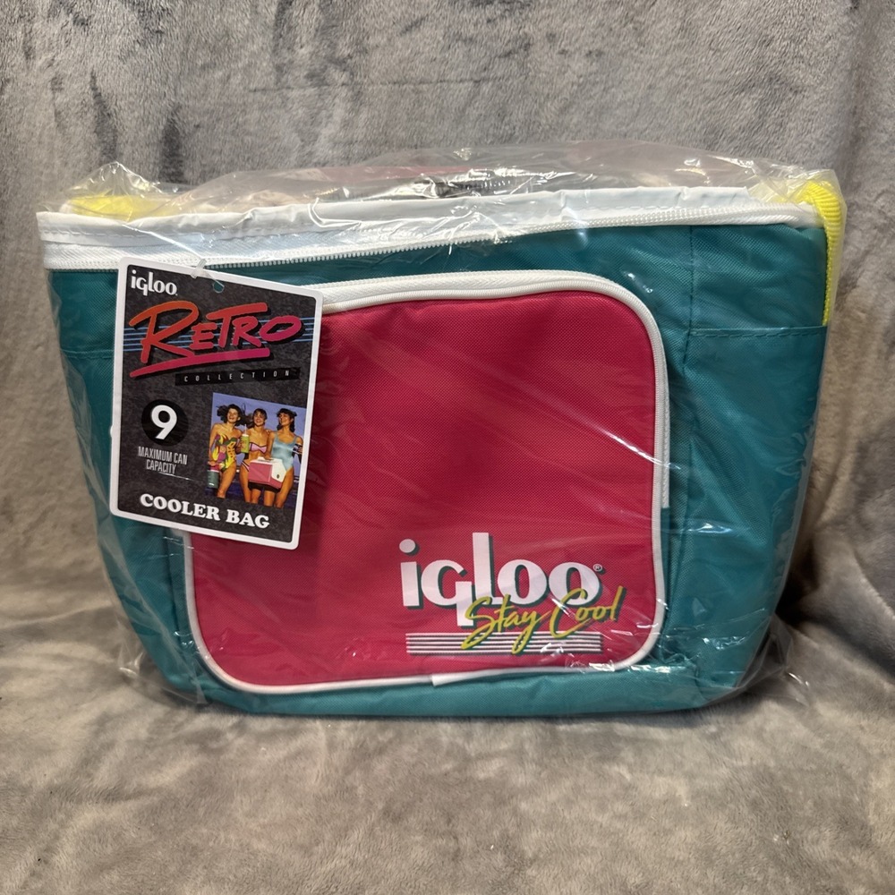 Igloo 00065479 Cooler Bag Retro Square Lunch Insulated Soft Shell Beach Cooler